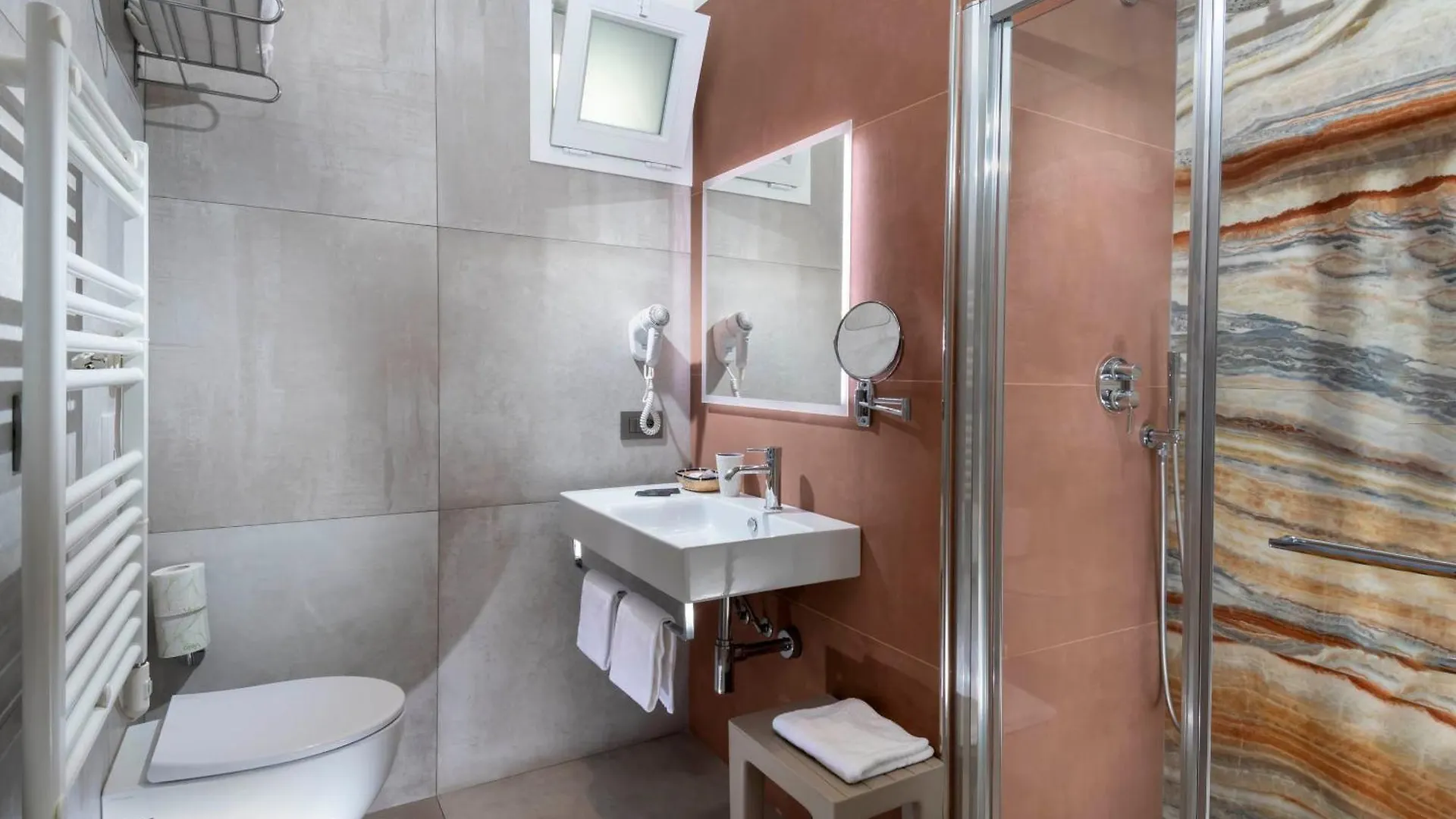B&B Primrose Residence Hotel Rimini 3*,