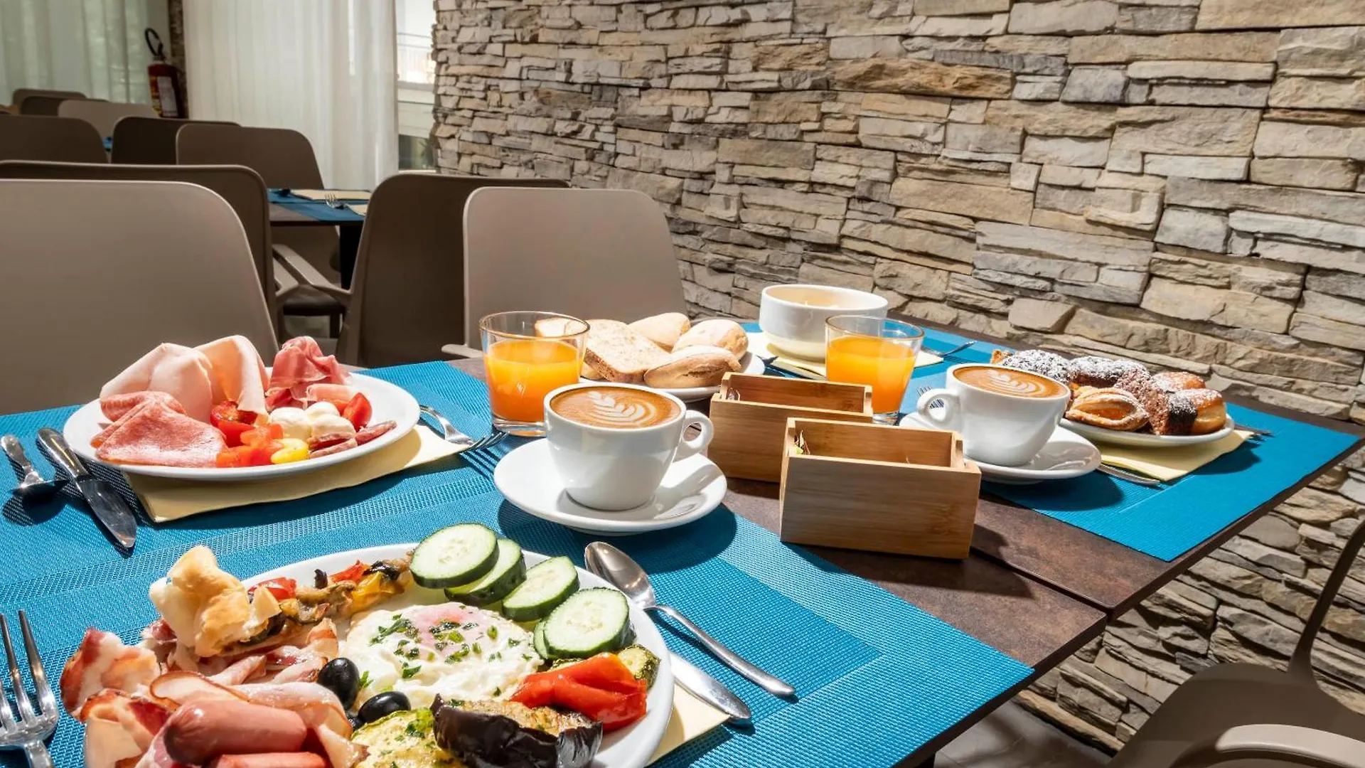 B&B Primrose Residence Hotel Rimini 3*,  Italia