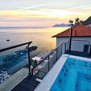 https://creuza-de-ma-riomaggiore.hotelitalianriviera.com